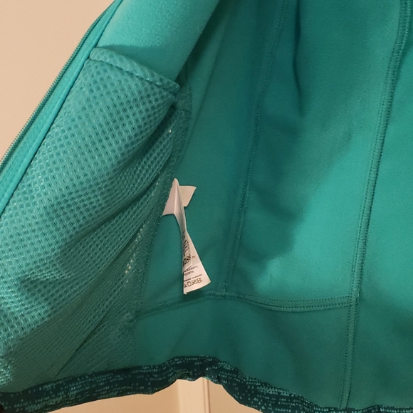 Jacket - Picture 3 of 4